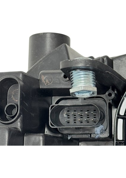 Seat Ibıza Sağ Far Lambası Halojen 2008-2015 6J1941022J modelleri