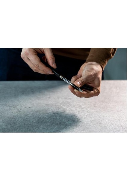 One Siyah Dolma Kalem F Uç NPKRE01710