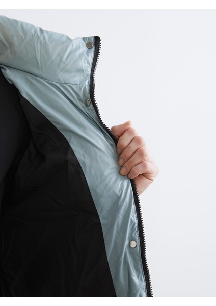 Yeni Sezon Kapüşonlu Kadın Şişme Mont indirimleri