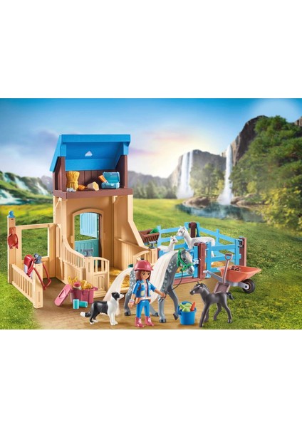 Playmobil - Horse Stall With Amelia And Whisper (71353) fırsatları