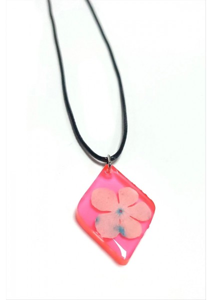 Ieg Kartopu Çiçeği Baklava Dilimli Epoksi Kolye