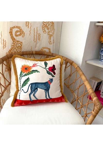 Boho Çiçek ve Leopar Desenli Kadife Yastık Kılıfı – 50X50 cm – Püsküllü Dekoratif Kırlent Kılıfı fırsatları