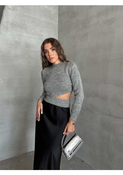 Beli Yırtmaçlı Taş Detaylı Kazak Gri modelleri