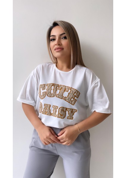 Kabartmalı Cute Daisy Tişört Ekru Bej