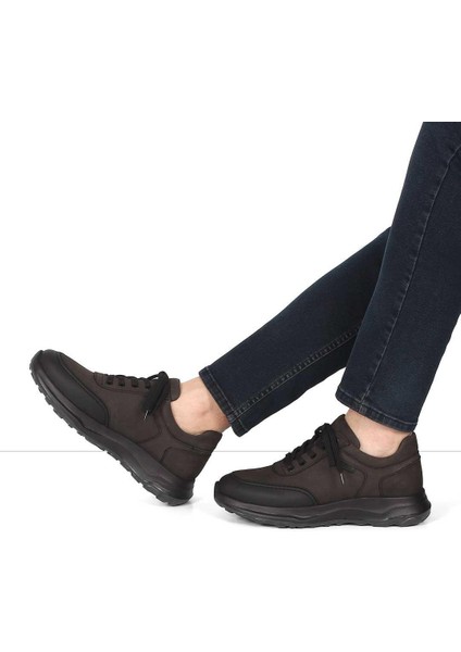 Erkek Siyah Kalın Tabanlı Nubuk Deri Sneaker fiyatları