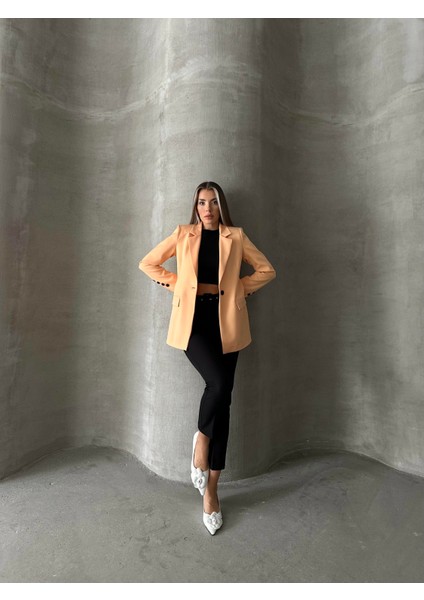Tek Düğmeli Kol Detaylı Blazer Ceket Yavruağzı