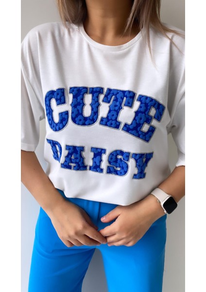 Kabartmalı Cute Daisy Tişört Ekru Mavi fırsatları