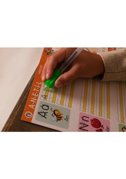 Oluklu Silinebilen Yazı Kitabı Seti (Alfabe + Sayılar) | Kabartmalı Yaz-Sil Eğitim Seti, Sihirli Kalemli, Okul Öncesi Harf ve Rakam Öğrenme, 3–7 Yaş indirimleri