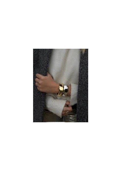 Geometrik Kesim Gold Kadın Bilezik – Modern ve Şık Tasarım fiyatları