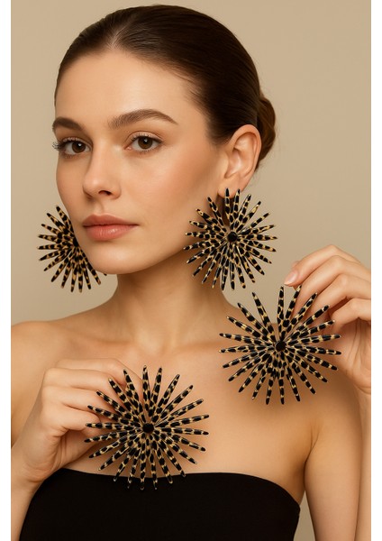 Leopar Desenli Büyük Tasarım Küpe – Gösterişli, Işıltılı, Trend Statement Kadın Küpe fırsatları