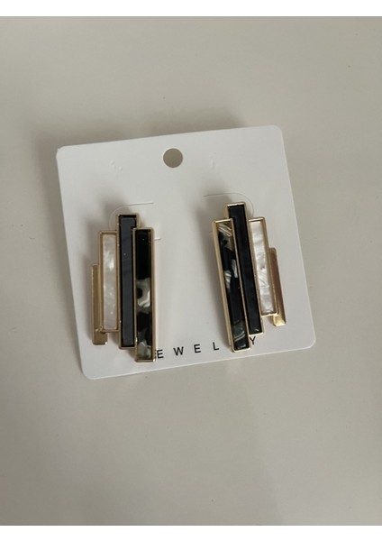 Geometrik Çubuk Taşlı Küpe – Gold Çerçeveli Siyah & Sedef Mermer Desenli Modern Kadın Küpe