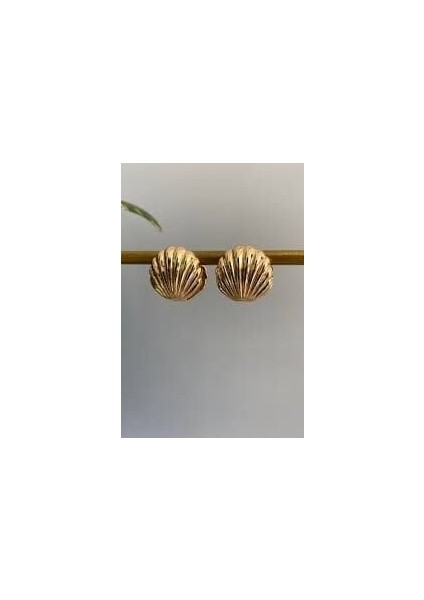 Gold Midye Tasarım Küpe – Vintage Görünümlü Şık ve Zamansız Kadın Küpe fırsatları