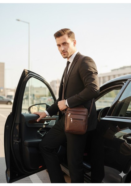 Hakiki Deri Postacı Kasalı El Omuz Çantası Ortaboy modelleri