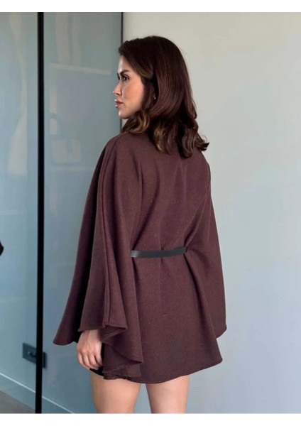 Prilika Kahverengi Kadın Yakalı Orta Boy Kemerli Kaşe Panço – 2025 Şık Yeni Sezon fiyatları