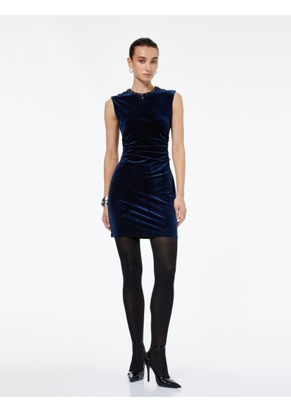Kolsuz Işleme Detaylı Bisiklet Yaka Slim Fit Elbise modelleri