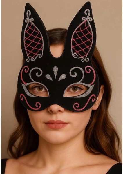 Siyah Renk Kırmızı Beyaz Simli Siyah Süet Kaplama Tavşan Maskesi 18X16 cm