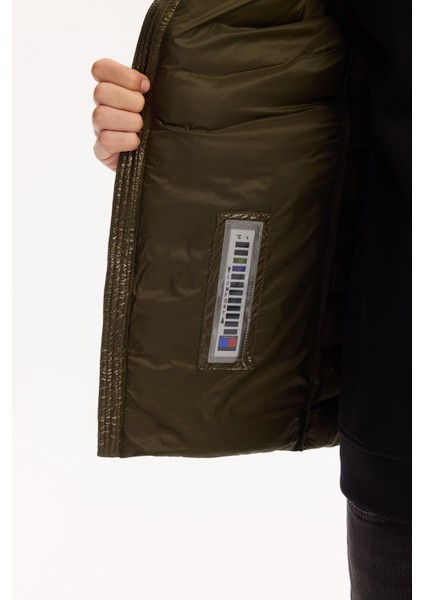 Erkek Haki Kaz Tüyü Su İtici Rüzgar Geçirmez Kumaş Dik Yaka Şişme Comfort Fit Mont B006015