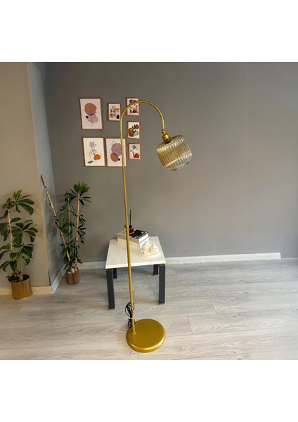 Mopa Bal Rengi Cam Lambader Gold Gövde Dekoratif Metal Oturma Odası Zemin Lambası