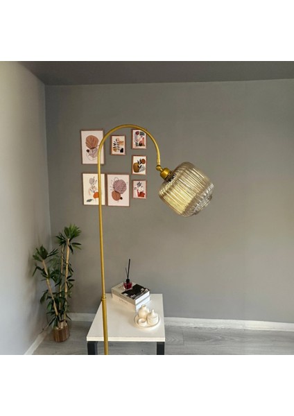 Mopa Bal Rengi Cam Lambader Gold Gövde Dekoratif Metal Oturma Odası Zemin Lambası