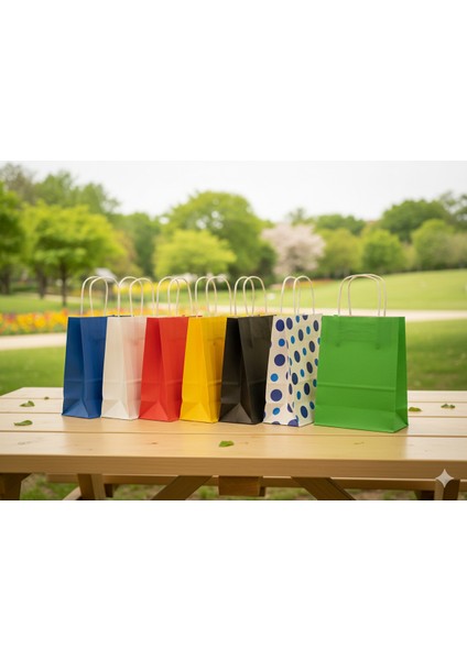 Renkli Desenli Karton Çanta 28 Adet (Her Renkten 4 Adet) modelleri
