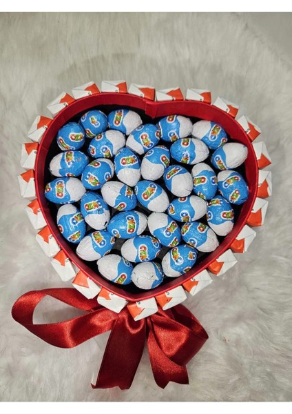 Kalpli Kinder Çikolata Sepeti