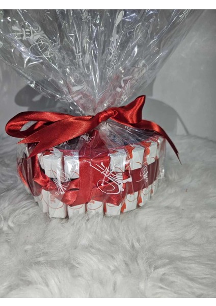 Kalpli Kinder Çikolata Sepeti indirimleri