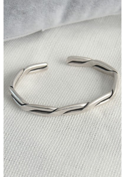 Otantik Gümüş Renk Motif Işleme Plaka Erkek Bileklik fiyatları