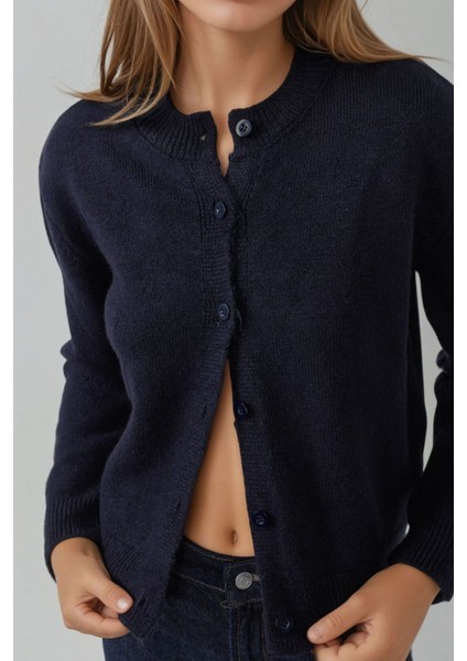 Kadın Bisiklet Yaka Yumuşak Dokulu Regular Fit Triko Hırka Lacivert fiyatları