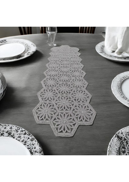 Fransız Dantel Yıldız Model 5’li Masa Üstü Runner Seti (115X35 Cm) modelleri