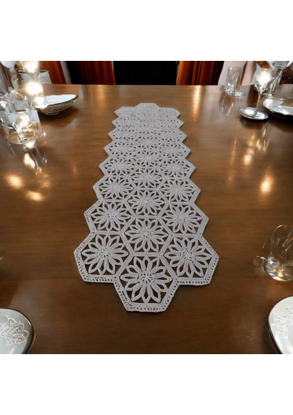 Fransız Dantel Yıldız Model 5’li Masa Üstü Runner Seti (115X35 Cm) indirimleri