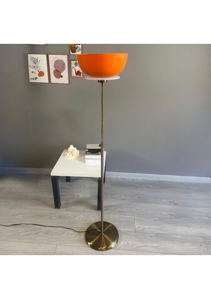 Turuncu Lambader Modern Dekoratif Metal Oturma Odası Çalışma Odası Zemin Lambası modelleri