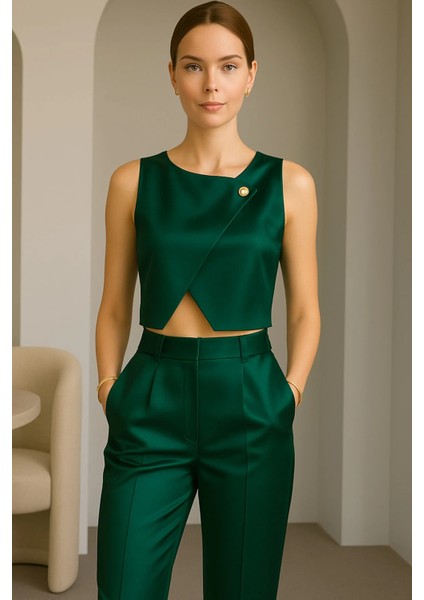 Asimetrik Saten Büstiyer Gold Düğmeli Crop Model Sade Şık Büsiyer