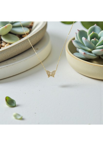 Kelebek Figürlü Zirkon Taşlı 14 Ayar Altın Kolye