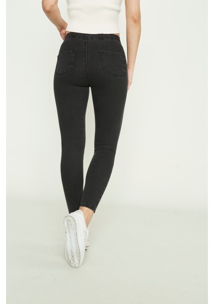 Bir Beden Incelten Cepsiz Jean Füme