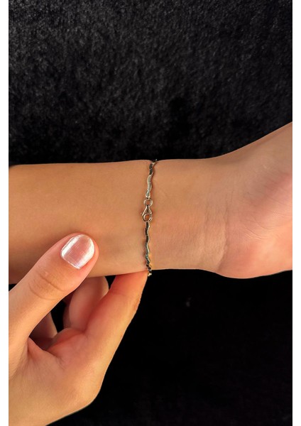 14 Ayar Altın Art Dalga Detaylı Beyaz Zirkon Taşlı Bileklik fiyatları