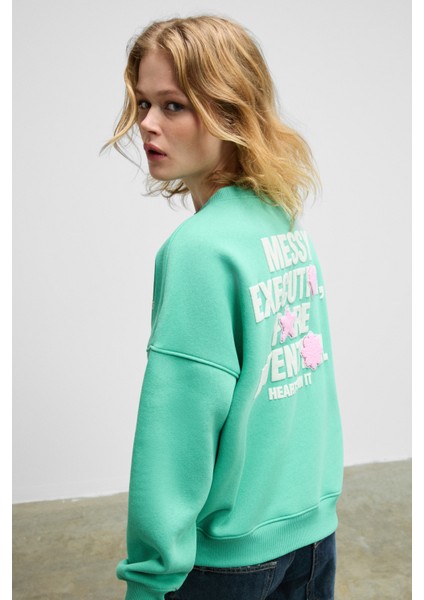 Prıence Kadın Yumuşak Kumaşlı Baskılı ve Havlu Patchlı Yuvarlak Yaka Yeşil Sweatshirt fırsatları