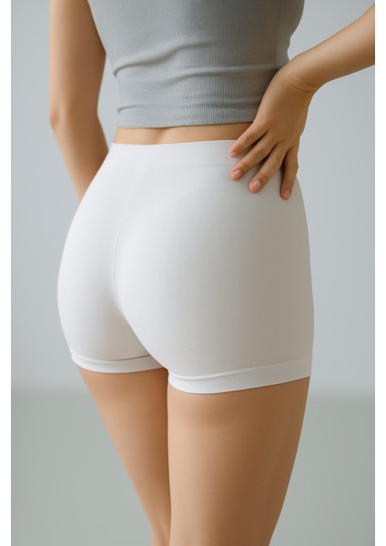 Kadın Boxer 4’lü Set – Pamuklu, Iz Yapmaz ve Nefes Alan Kumaş – Beyaz Renk fiyatları