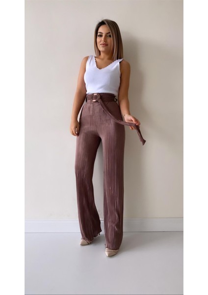 Piliseli Kemerli Şık Dökümlü Pantolon Vizon indirimleri