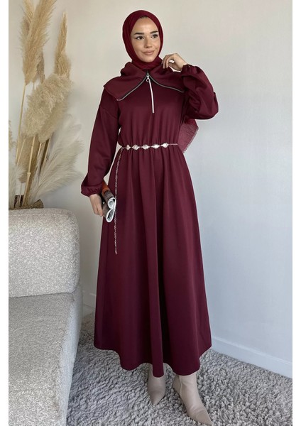 Ön Yarım Fermuarlı Bel Lastikli Zincir Aksesuarlı Tesettür Elbise P-00019465 fiyatları