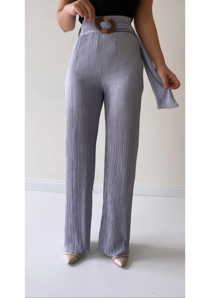 Piliseli Kemerli Şık Dökümlü Pantolon Gri fırsatları