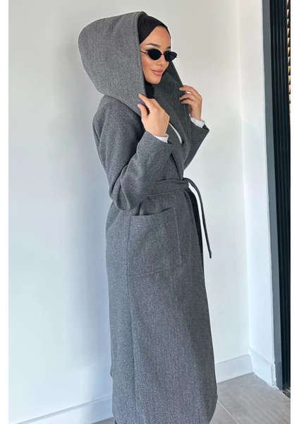 Bel Kuşaklı Iç Astarlı Kapüşonlu Tesettür Kaban P-00019495 indirimleri