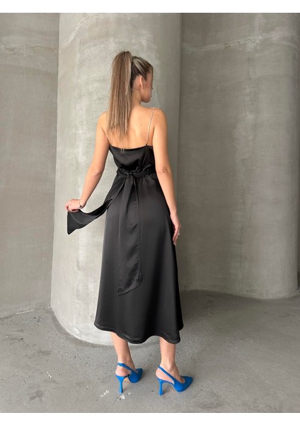 Taş Askılı Kuşaklı Tasarım Saten Elbise Siyah