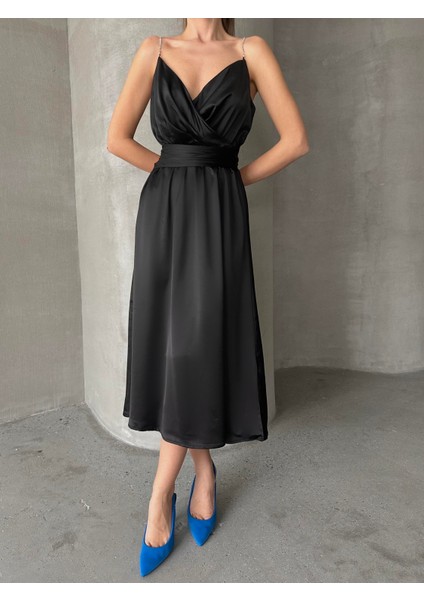 Taş Askılı Kuşaklı Tasarım Saten Elbise Siyah