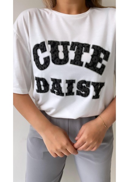 Kabartmalı Cute Daisy Tişört Ekru Füme fiyatları