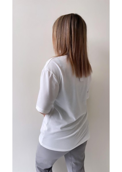 Kabartmalı Cute Daisy Tişört Ekru Füme