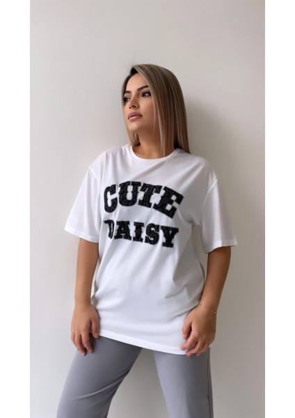 Kabartmalı Cute Daisy Tişört Ekru Füme
