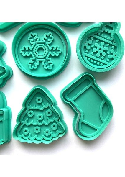 Yeni Yıl Temalı 8 Parça Kurabiye Kalıbı Seti | Eldiven, Kazak, Hediye, Ağaç, Çan | Şeker Hamuru ve Kil Şekillendirici indirimleri