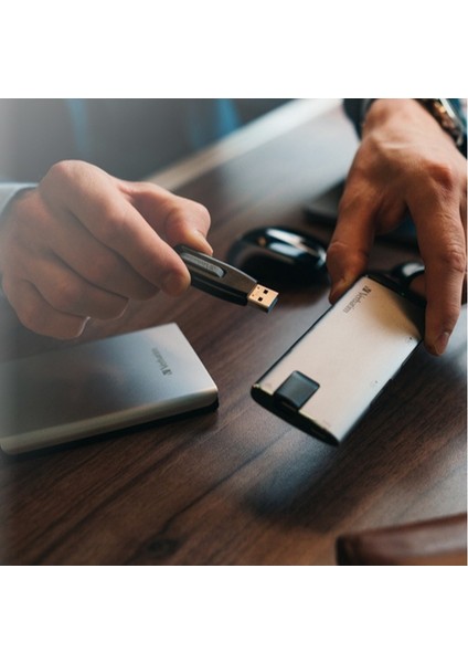 Verbatim 64 GB Pinstripe USB 3.2 Gen 1 Çek-It Kızak Özellikli USB Flash Bellek fırsatları