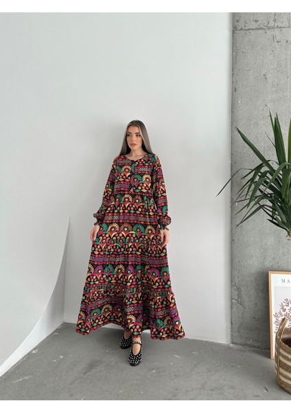 Yakası Düğmeli Çok Renkli Salaş Viskon Elbise Siyah indirimleri