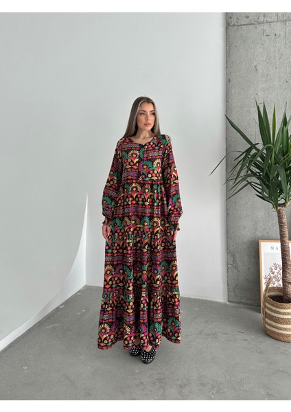 Yakası Düğmeli Çok Renkli Salaş Viskon Elbise Siyah